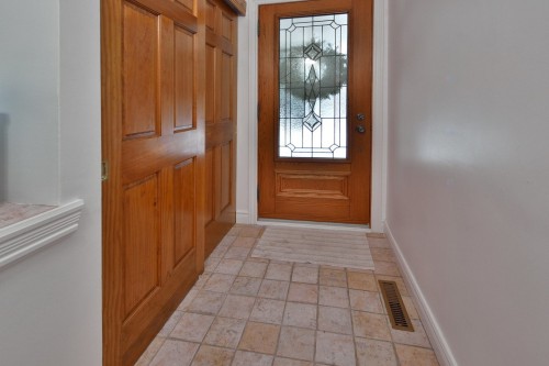 Entrée extérieure - 693 Rue Victoria, Baie-D'Urfé, QC - Indoor Photo Showing Other Room