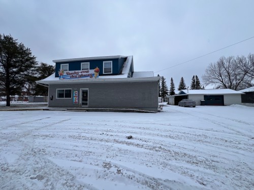 Front of Structure - 27 Ch. Ontario, Notre-Dame-Du-Nord, QC - Outdoor