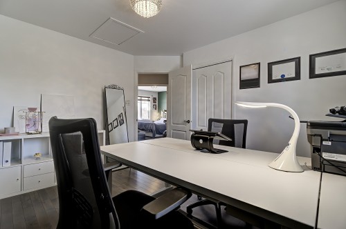 Bedroom - 8 Rue De La Seine, Candiac, QC - Indoor Photo Showing Office
