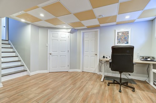 Family Room - 8 Rue De La Seine, Candiac, QC - Indoor Photo Showing Office