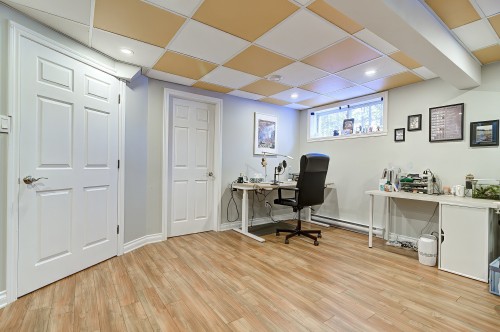 Family Room - 8 Rue De La Seine, Candiac, QC - Indoor Photo Showing Office