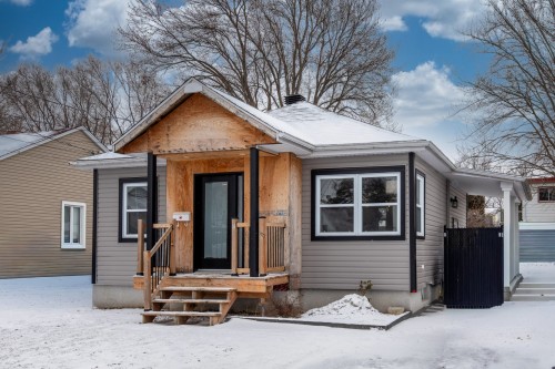 184 Rue Fortin  Saint-Jean-Sur-Richelieu, QC J3B 3M2