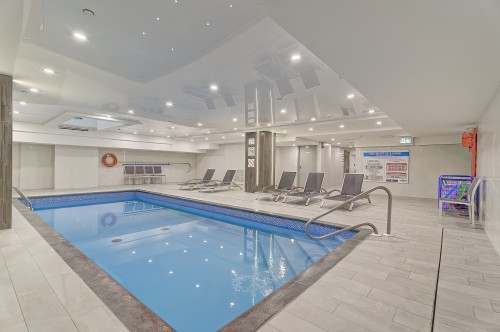 Pool - 2009-1188 Av. Union, Montréal (Ville-Marie), QC - Indoor Photo Showing Other Room With In Ground Pool