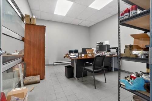 Office - 12845 Rue Jean-Grou, Montréal (Rivière-Des-Prairies/Pointe-Aux-Trembles), QC - Indoor Photo Showing Office