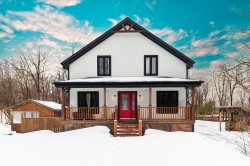 32 Ch. des Indiens  Brownsburg-Chatham, QC J8G 2M4