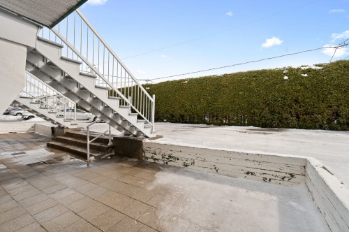 Terrasse - 1206 Av. Du Parc, Saint-Jérôme, QC - Outdoor