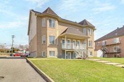 3520  - 3530 Place du Cerf  Laval (Fabreville), QC H7P 6A8