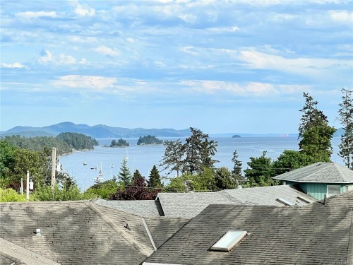 3-130 Corbett Rd, Salt Spring, BC 