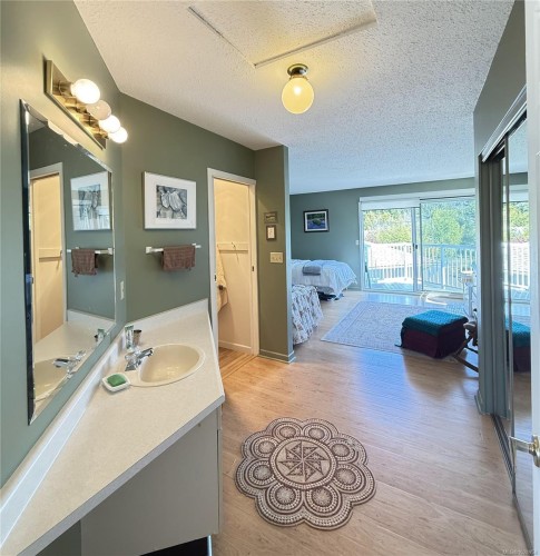 3-130 Corbett Rd, Salt Spring, BC 