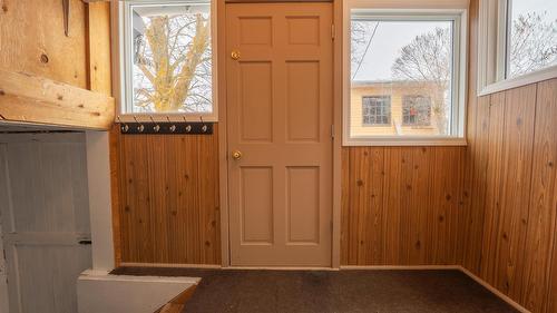 608 4Th Avenue, Kimberley, BC - Indoor Photo Showing Other Room
