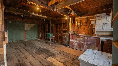 608 4Th Avenue, Kimberley, BC - Indoor