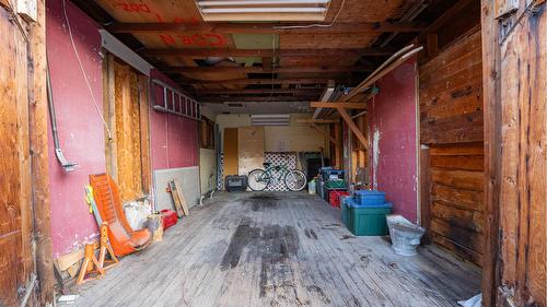 608 4Th Avenue, Kimberley, BC - Indoor