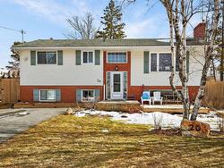 20 Allison Drive  Dartmouth, NS B2V 1P9