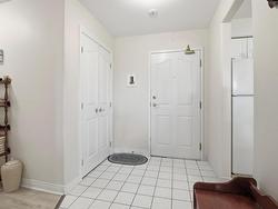 410 2 Lake Drive  Bedford, NS B4A 4H7