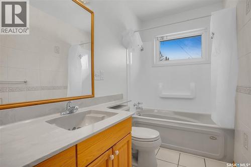 1410 Argyle Avenue, Saskatoon, SK - Indoor Photo Showing Bathroom