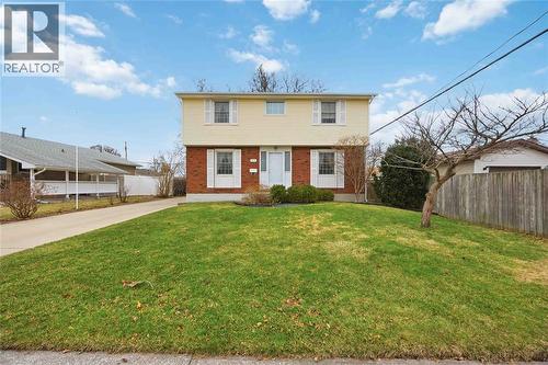 1014 MEIGHEN CRESCENT  Sarnia, ON N7S 1A8