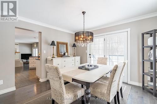 5 Bailey Crescent, Tiny, ON - Indoor Photo Showing Dining Room