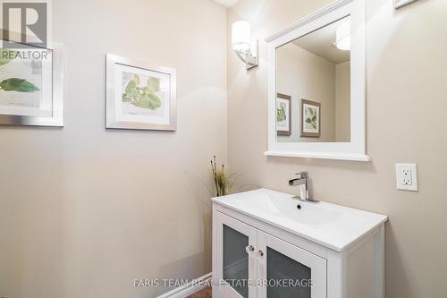 5 Bailey Crescent, Tiny, ON - Indoor Photo Showing Bathroom