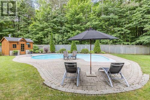 5 Bailey Crescent, Tiny, ON - Outdoor With In Ground Pool With Backyard