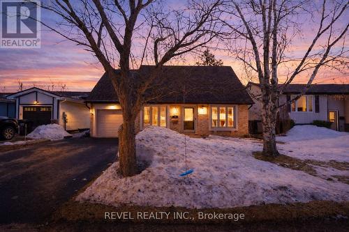 23 OREN BOULEVARD  Barrie, ON L4N 4T3