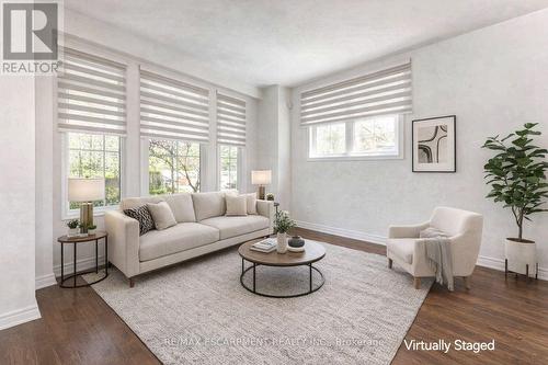 1203 Lorne Park Road, Mississauga, ON - Indoor Photo Showing Living Room