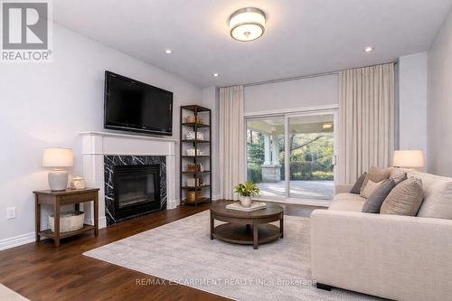 1203 Lorne Park Road, Mississauga, ON - Indoor Photo Showing Living Room With Fireplace