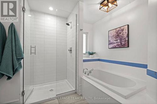 337 Sugar Pine Crescent, Ottawa, ON - Indoor Photo Showing Bathroom