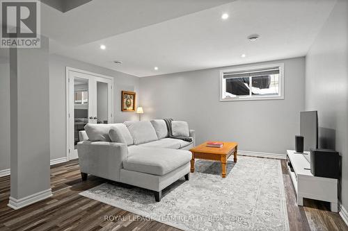 337 Sugar Pine Crescent, Ottawa, ON - Indoor Photo Showing Other Room