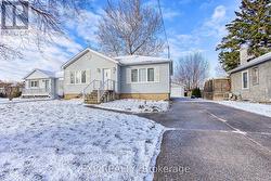 18 BONAVEM DRIVE  St. Catharines, ON L2N 1X8