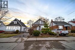 46 EAST 13TH Street  Hamilton, ON L9A 3Z3