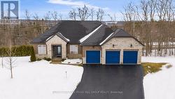 5 KANATA COURT Springwater, ON L9X 0V4