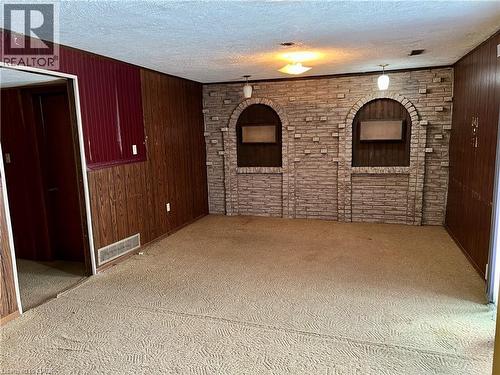 Walk out to rear patio - 185 Lavina Crescent, Hamilton, ON - Indoor Photo Showing Other Room