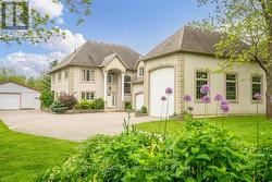 3115 NAPPERTON DRIVE  Adelaide Metcalfe, ON N7G 3H8