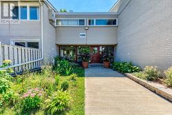 9 - 3308 THE CREDIT WOODLANDS  Mississauga, ON L5C 2J8