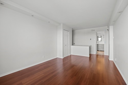 Master Bedroom - 302-150 Rue Berlioz, Montréal (Verdun/Île-Des-Soeurs), QC - Indoor Photo Showing Other Room