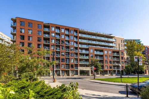 301-225 Rue de la Montagne  Montréal (Le Sud-Ouest), QC H3C 2A6