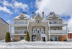 553 Rue des Bosquets  Sainte-Marthe-Sur-Le-Lac, QC J0N 1P0