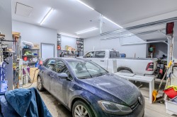 Garage - 
