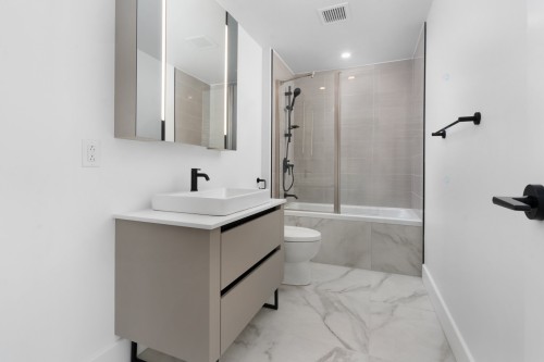 Bathroom - 4709-720 Rue St-Jacques, Montréal (Ville-Marie), QC - Indoor Photo Showing Bathroom