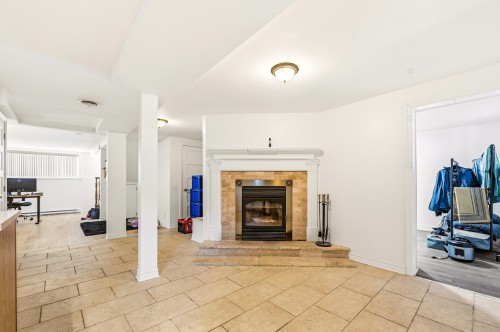 Dining Room - 3737 Boul. Henri-Bourassa O., Montréal (Saint-Laurent), QC - Indoor With Fireplace