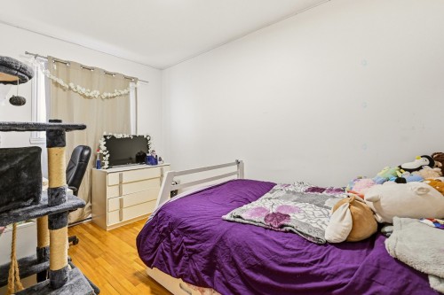 Bedroom - 3737 Boul. Henri-Bourassa O., Montréal (Saint-Laurent), QC - Indoor Photo Showing Bedroom