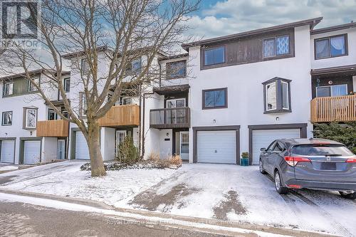 24 - 2651 AQUITAINE AVENUE  Mississauga (Meadowvale), ON L5N 1V5
