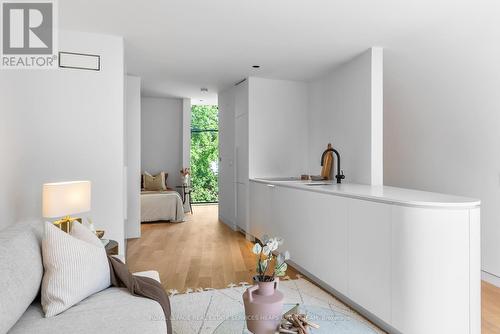 44 Foxley Street, Toronto, ON - Indoor Photo Showing Other Room