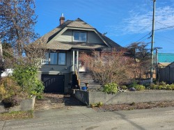 3039 5th Ave Port Alberni, BC V9Y 2E4