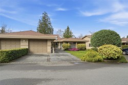 817 Lakes Blvd  French Creek, BC V9P 2P8