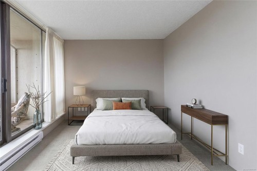 301-9805 Second St, Sidney, BC - Indoor Photo Showing Bedroom