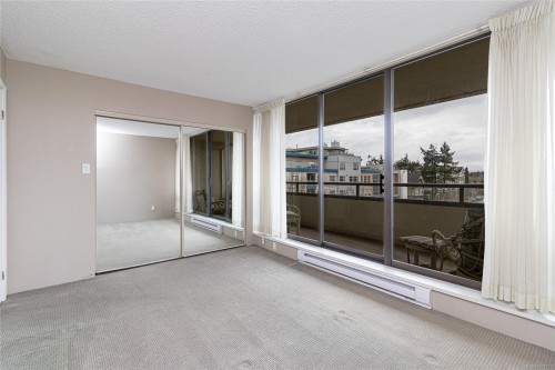 301-9805 Second St, Sidney, BC - Outdoor With Exterior