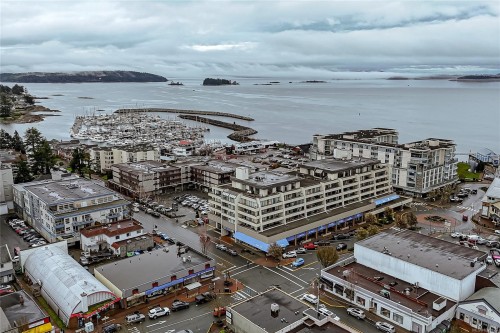 301-9805 Second St, Sidney, BC - Outdoor With Body Of Water With View