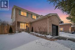 4 BALMORAL COURT  Kingston (West Of Sir John A. Blvd), ON K7M 7S9