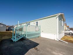 4 Cocoa Street Dartmouth, NS B2W 4W5